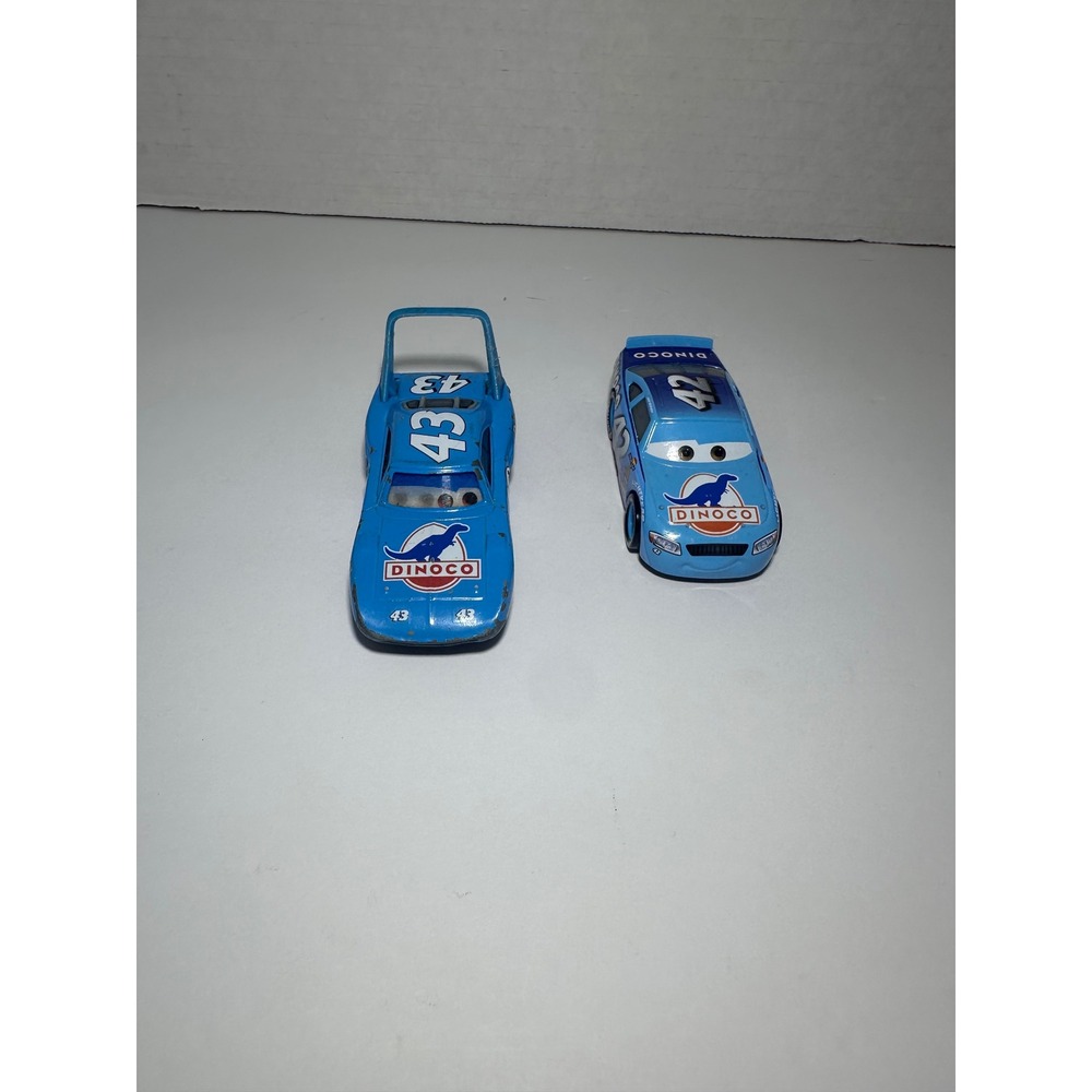 Disney Pixar Cars Dinoco Strip The King Weathers 43 and Cal Weathers 42 Diecast
